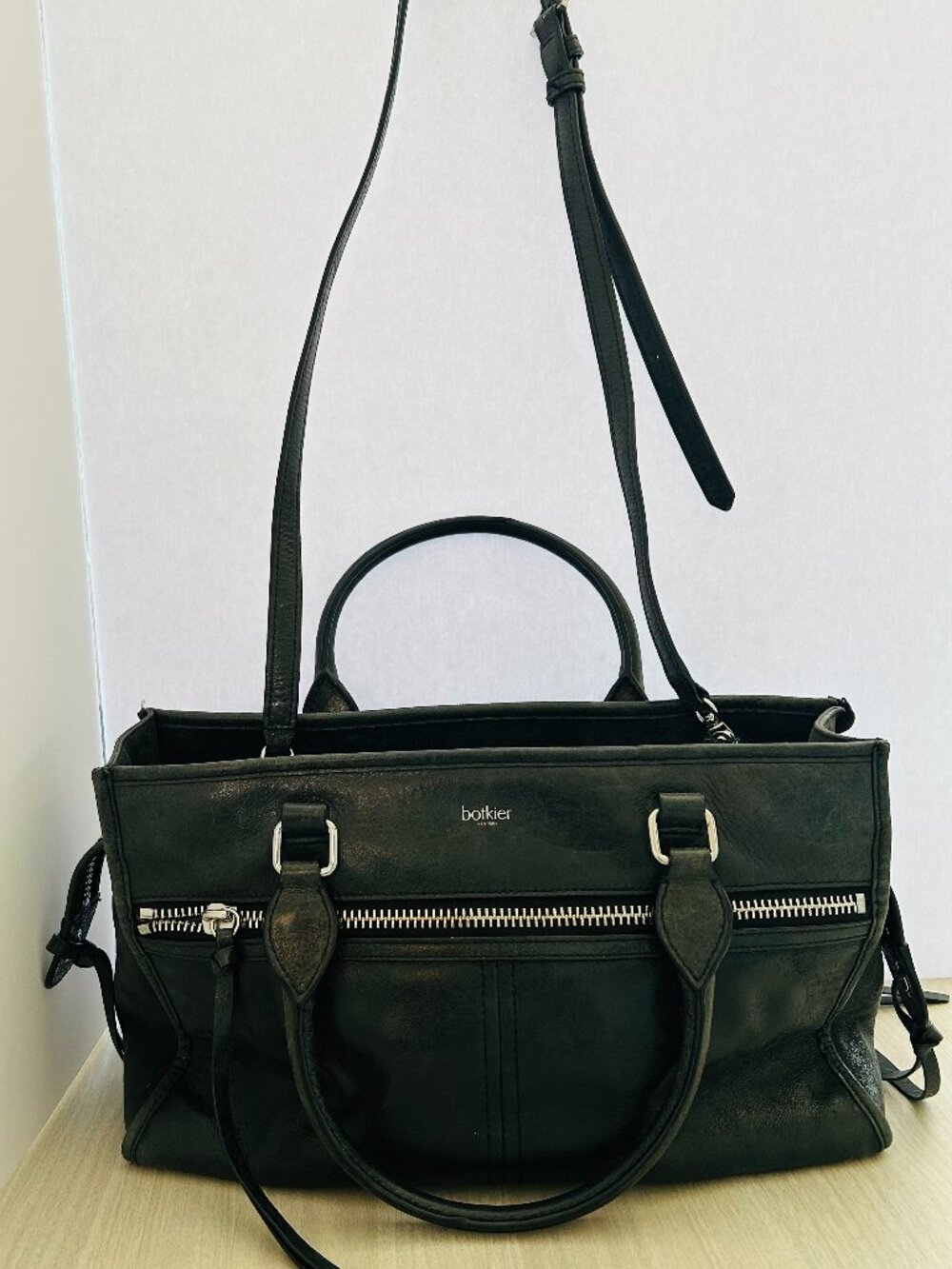 Botkier Leather Trigger Tote in Black